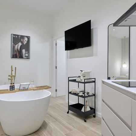 Romantic Apartment N1 Oceanografico By Virkin Suites Valencia Exterior photo